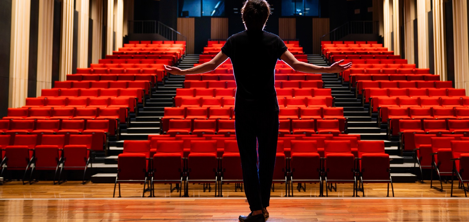 Dramaturg: Ausbildung & Beruf
