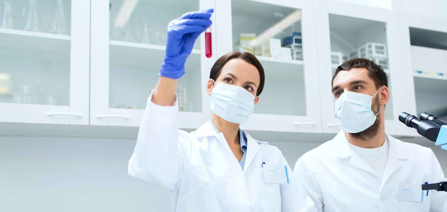 Pharmazeutisch-technische Assistentin (PTA)