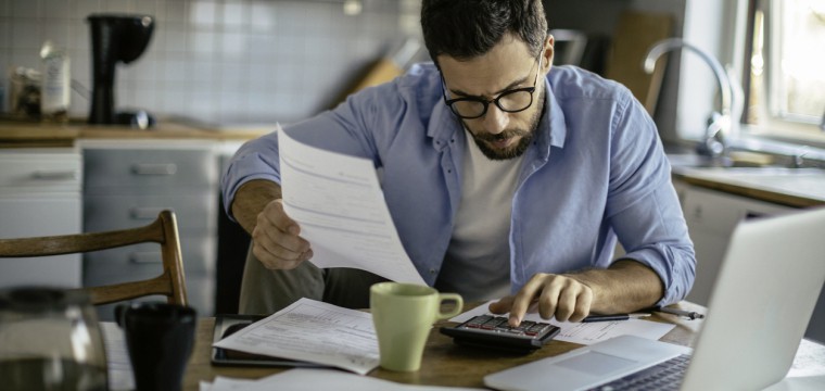 Auch als Werkstudent musst Du Steuern zahlen